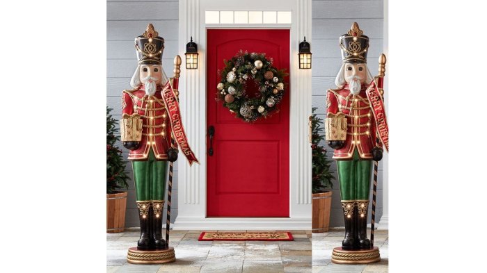 Life size christmas decor