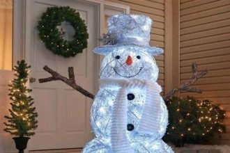 White christmas outdoor decor