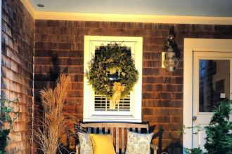 Christmas decor for front porch